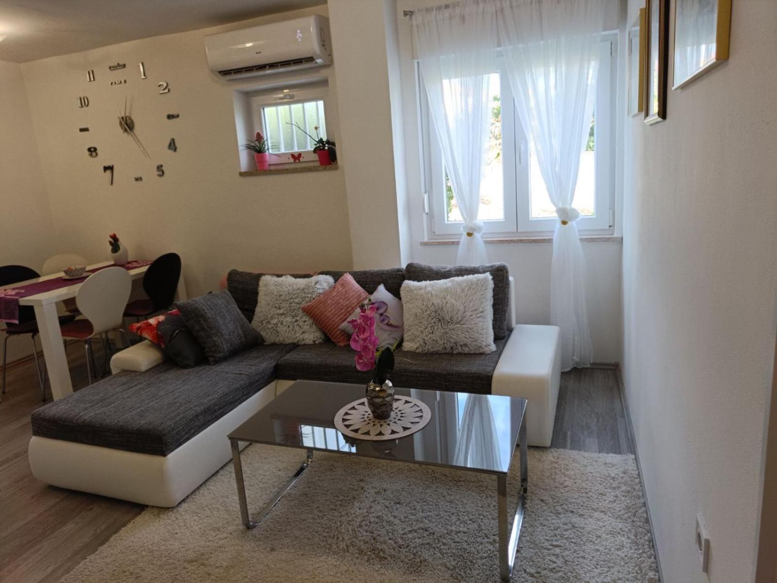 Apartments Mary & Free Parking 罗维尼 客房 照片
